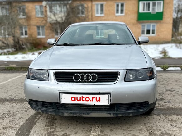 2000 Audi A3 I (8L) Рестайлинг, серебристый, 350000 рублей - вид 1