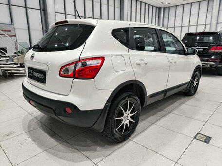 2013 Nissan Qashqai I Рестайлинг, белый, 980000 рублей, вид 5