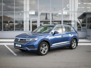 2019 Volkswagen Touareg III, синий, 3420000 рублей, вид 1