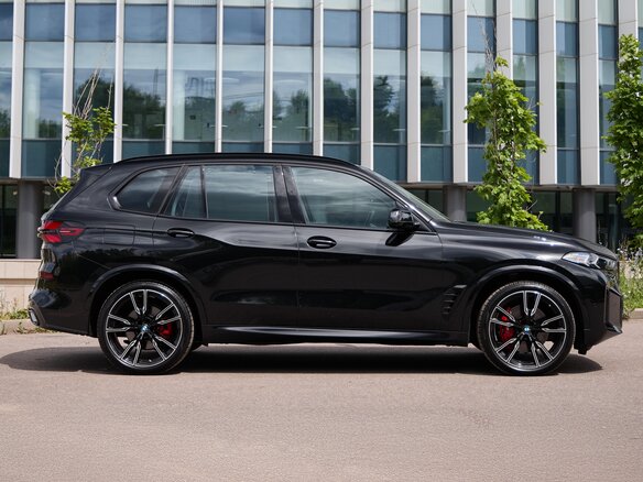 2025 BMW X5 40i IV (G05/G18) Рестайлинг, чёрный, 13490000 рублей - вид 6