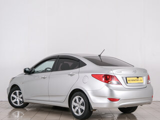 2012 Hyundai Solaris I, серебристый, 789000 рублей, вид 4