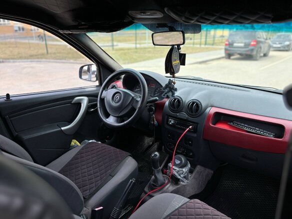 2012 Renault Logan I Рестайлинг, красный, 500000 рублей - вид 9