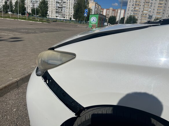 2014 Toyota Wish II Рестайлинг, белый - вид 14