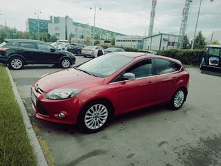 2011 Ford Focus III, красный, 655000 рублей, вид 1