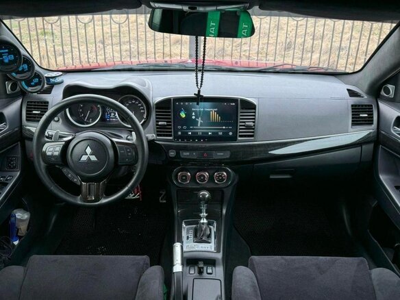 2011 Mitsubishi Lancer Evolution X, красный, 2800000 рублей - вид 10