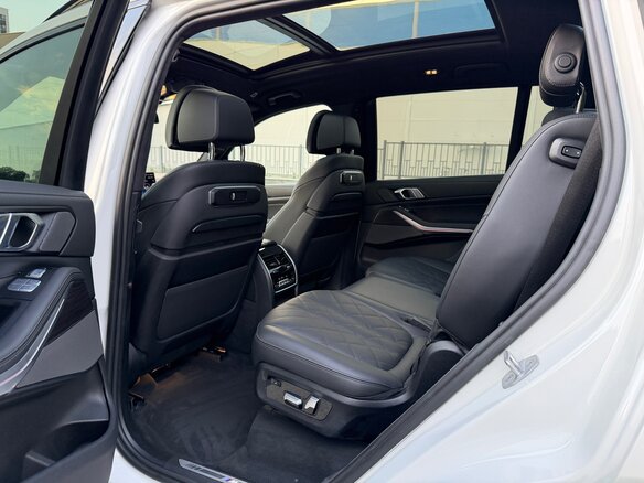 2023 BMW X7 40i I (G07) Рестайлинг, белый, 11200000 рублей - вид 12