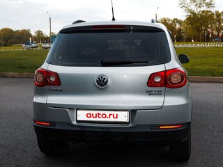 2010 Volkswagen Tiguan I, серебристый, 800000 рублей, вид 4