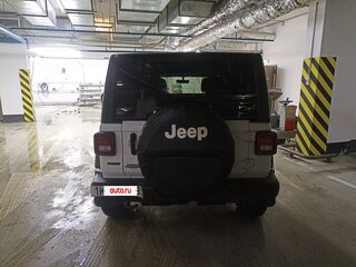 2022 Jeep Wrangler IV (JL), белый, 3707000 рублей, вид 4