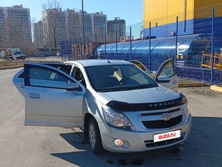 2013 Chevrolet Cobalt II, серебристый, 670000 рублей, вид 3