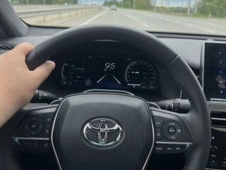 2022 Toyota Avalon V, чёрный, 4550000 рублей, вид 4