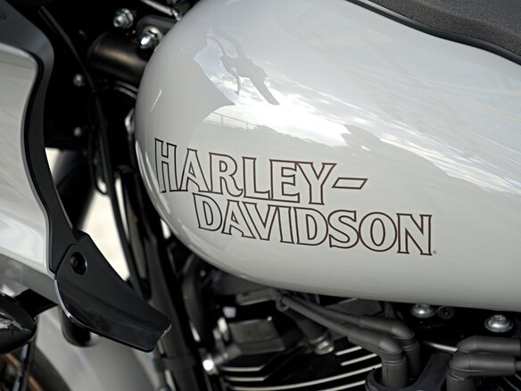 2024 Harley-Davidson Low Rider ST, серый, 2350000 рублей - вид 19
