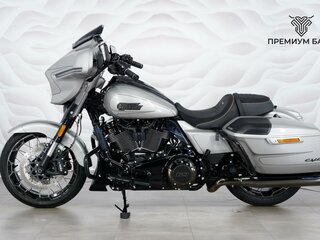 2023 Harley-Davidson CVO Street Glide, серебристый, 3899000 рублей, вид 2