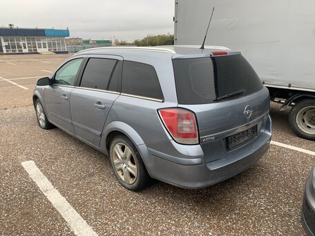 2009 Opel Astra H Рестайлинг, серый, 273000 рублей, вид 4