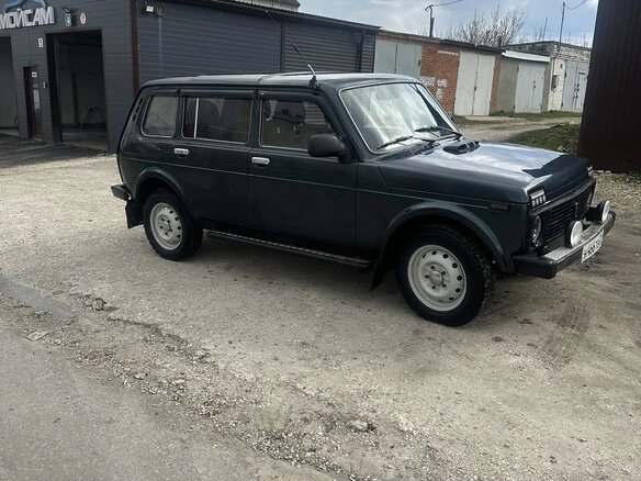 2002 Lada (ВАЗ) 2131 (4x4) I, зелёный, 400000 рублей - вид 2