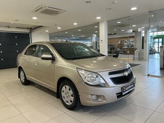 2013 Chevrolet Cobalt II, бежевый, 460000 рублей, вид 3