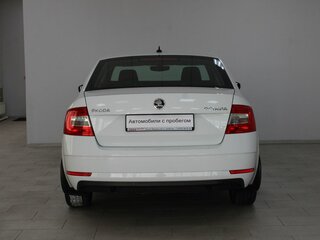 2019 Skoda Octavia III (A7) Рестайлинг, белый, 1639900 рублей, вид 5