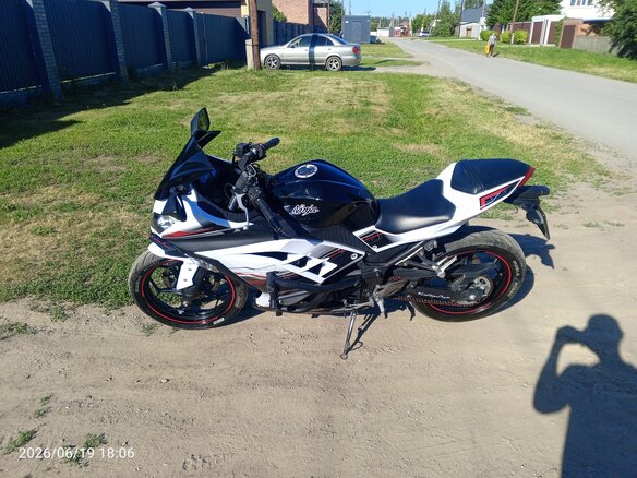 2014 Kawasaki Ninja 250R, белый, 330000 рублей - вид 10
