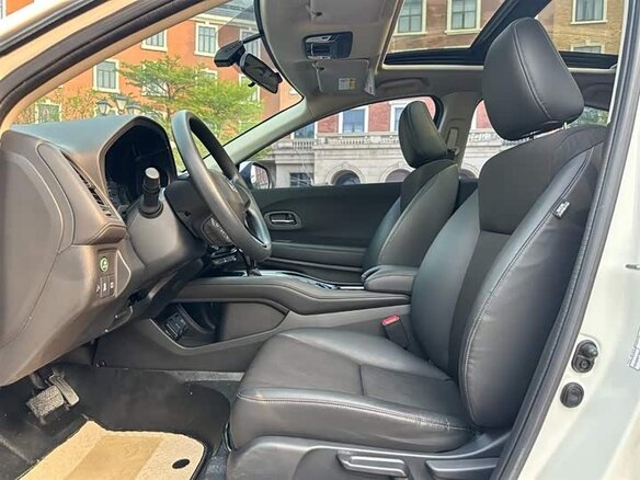 2022 Honda Vezel I Рестайлинг, белый, 1466700 рублей - вид 10