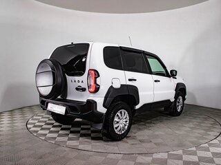 2024 Lada (ВАЗ) Niva Travel I, белый, 970000 рублей, вид 2