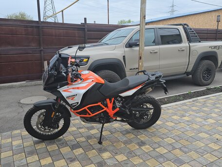 2017 KTM 1290 Super Adventure R, оранжевый, 1300000 рублей, вид 1