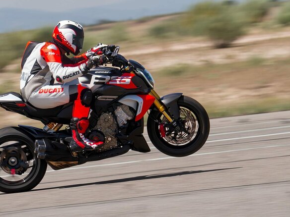 2026 Ducati Diavel V4, красный, 4250000 рублей - вид 6