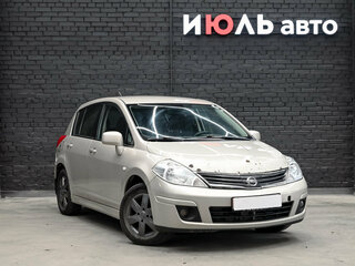 2011 Nissan Tiida I Рестайлинг, коричневый, 450000 рублей, вид 2