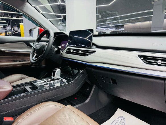 2021 Chery Tiggo 8 Pro I, красный - вид 10