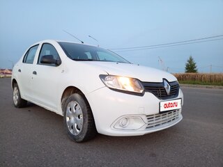 2017 Renault Logan II, белый, 380000 рублей, вид 3