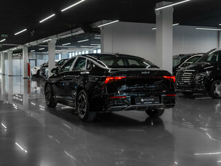 2026 Kia K5 III Рестайлинг, чёрный, 4950000 рублей, вид 4