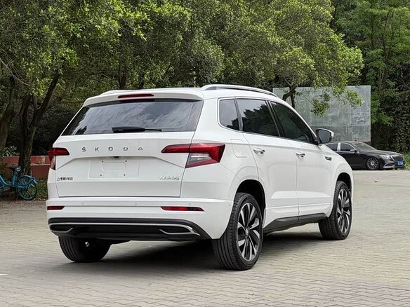 2022 Skoda Karoq DSG7 I, белый, 1790000 рублей - вид 4