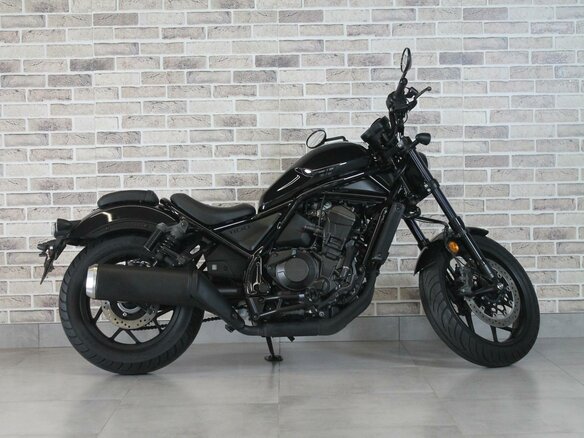 2023 Honda CMX 1100 Rebel, серый, 1111000 рублей