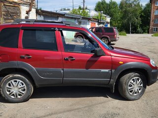 2010 Chevrolet Niva I Рестайлинг, красный, 450000 рублей, вид 3