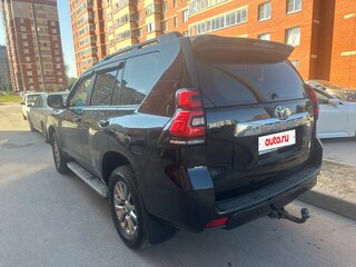 2018 Toyota Land Cruiser Prado 150 Series Рестайлинг 2, чёрный, 6650000 рублей, вид 5