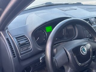2012 Skoda Fabia II Рестайлинг, белый, 460000 рублей, вид 4