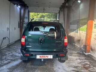 2004 Chevrolet Niva I, зелёный, 350000 рублей, вид 3