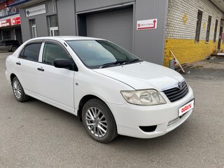 2005 Toyota Corolla IX (E120, E130) Рестайлинг, белый, 750000 рублей, вид 3