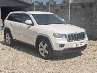 2010 Jeep Grand Cherokee IV (WK2), белый, 1520000 рублей, вид 4