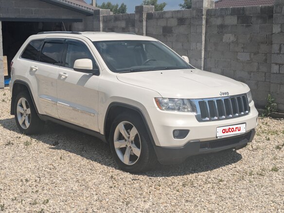 2010 Jeep Grand Cherokee IV (WK2), белый, 1520000 рублей - вид 3