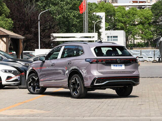 2026 Volkswagen Tiguan L Pro III (China Market), фиолетовый, 4189000 рублей, вид 4