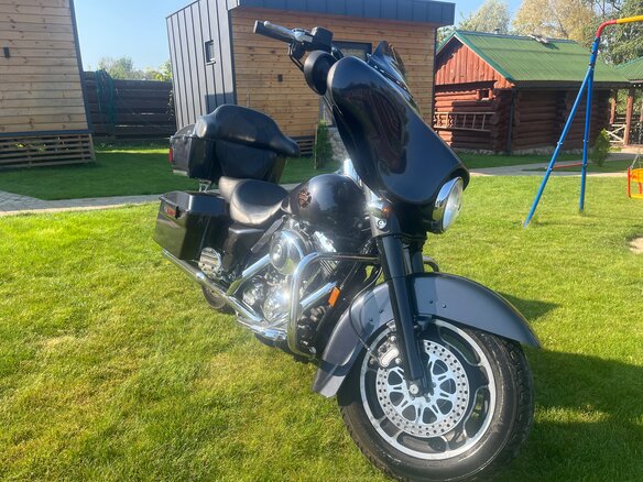 2006 Harley-Davidson Street Glide, серый, 720000 рублей - вид 4