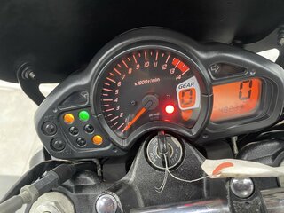 2014 Suzuki SFV 400 Gladius, чёрный, 345000 рублей, вид 5
