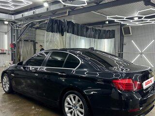 2013 BMW 5 серии 520i VI (F10/F11/F07), чёрный, 1850000 рублей, вид 5