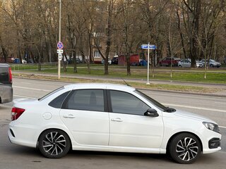 2024 Lada (ВАЗ) Granta Sport I Рестайлинг, белый, 1100000 рублей, вид 3