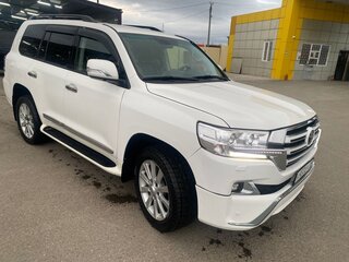 2012 Toyota Land Cruiser 200 Series Рестайлинг 1, белый, 4200000 рублей, вид 1