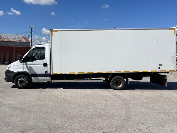 2013 Iveco Daily, белый, 2100000 рублей - вид 7