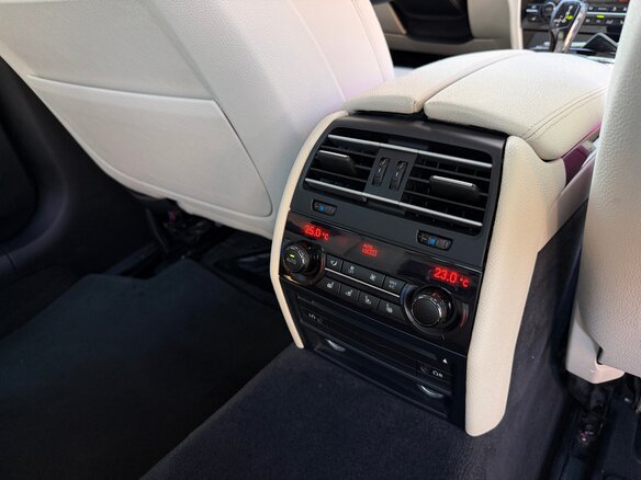 2012 BMW 7 серии Long 740Li xDrive V (F01/F02/F04) Рестайлинг, синий, 1900000 рублей - вид 16