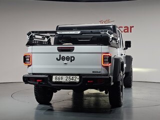 2021 Jeep Gladiator II (JT), белый, 5400000 рублей, вид 4