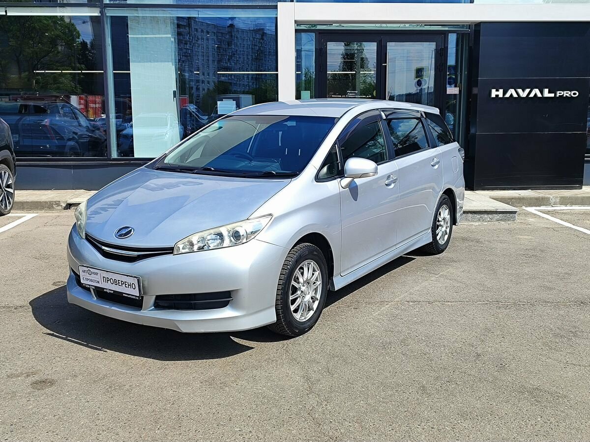 Открыть фотографии: Toyota Wish II Рестайлинг