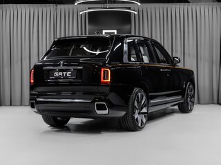 2025 Rolls-Royce Cullinan I Рестайлинг (Series II), чёрный, 80116100 рублей, вид 2