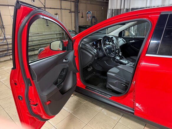 2013 Ford Focus III, красный, 860000 рублей - вид 5
